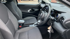 Toyota Yaris 1.5 Hybrid Design 5dr CVT Hybrid Hatchback